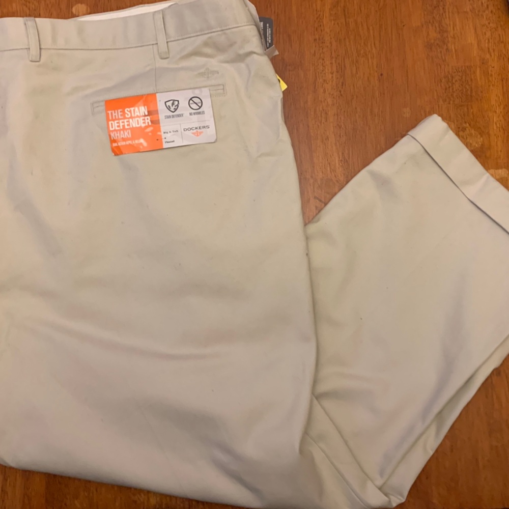 Dockers Stain Defender pleated new Big & Tall